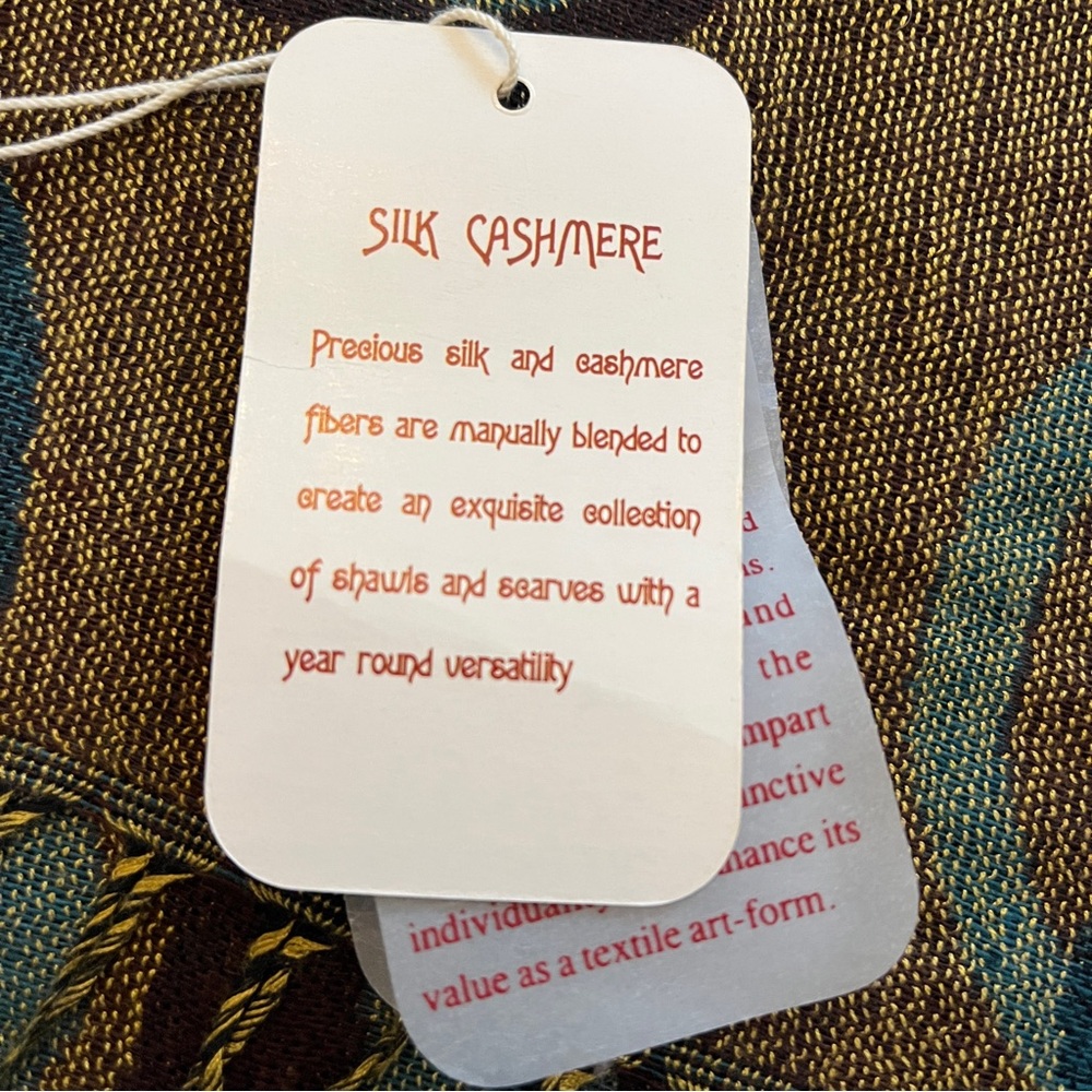 BNWT Silk Cashmere Scarf - Picture 6 of 7